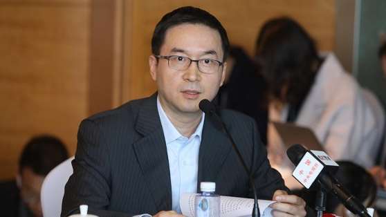 兩會 | 金鵬輝：鼓勵有條件、有能力的支付機構(gòu)“走出去”